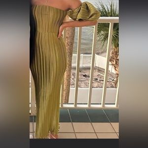 Sirens Gown by L’IDEE